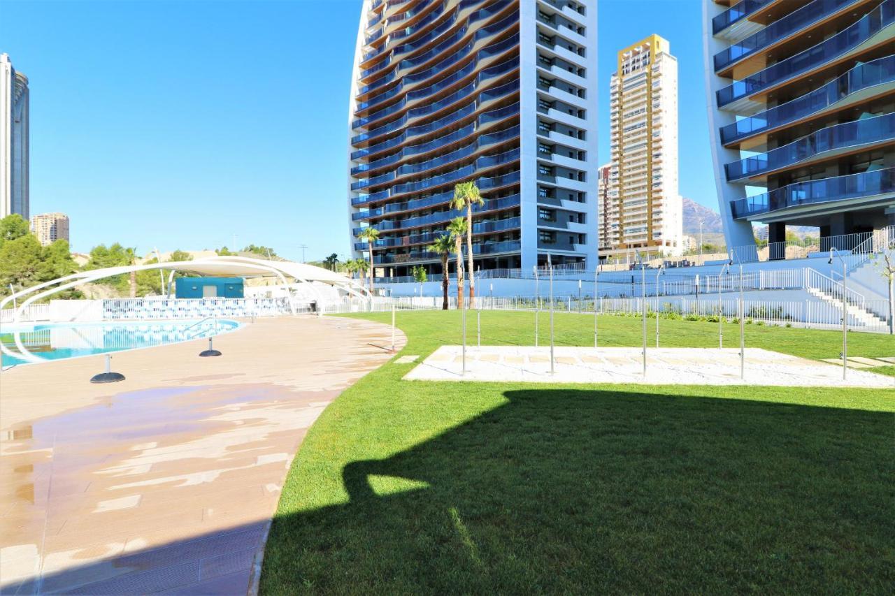 Sunset Waves 18-35 Poniente Beach Resort Бенидорм Экстерьер фото
