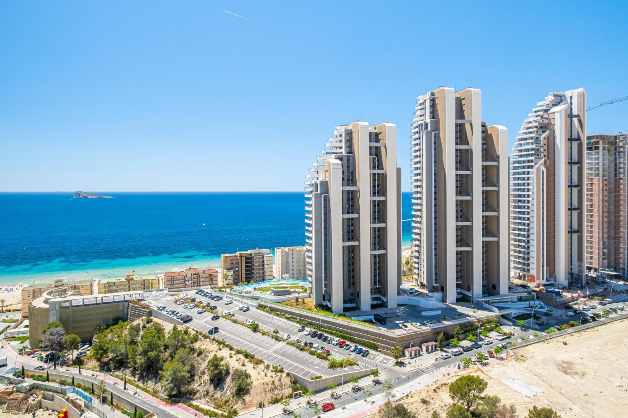 Sunset Waves 18-35 Poniente Beach Resort Бенидорм Экстерьер фото
